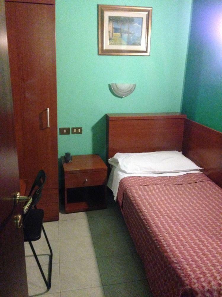 Hotel Bonola Мілан Екстер'єр фото